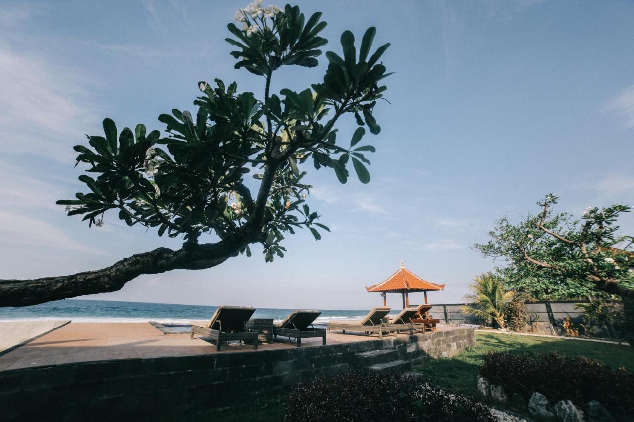 Cave Beach Bungalow Semaya Eksteriør bilde